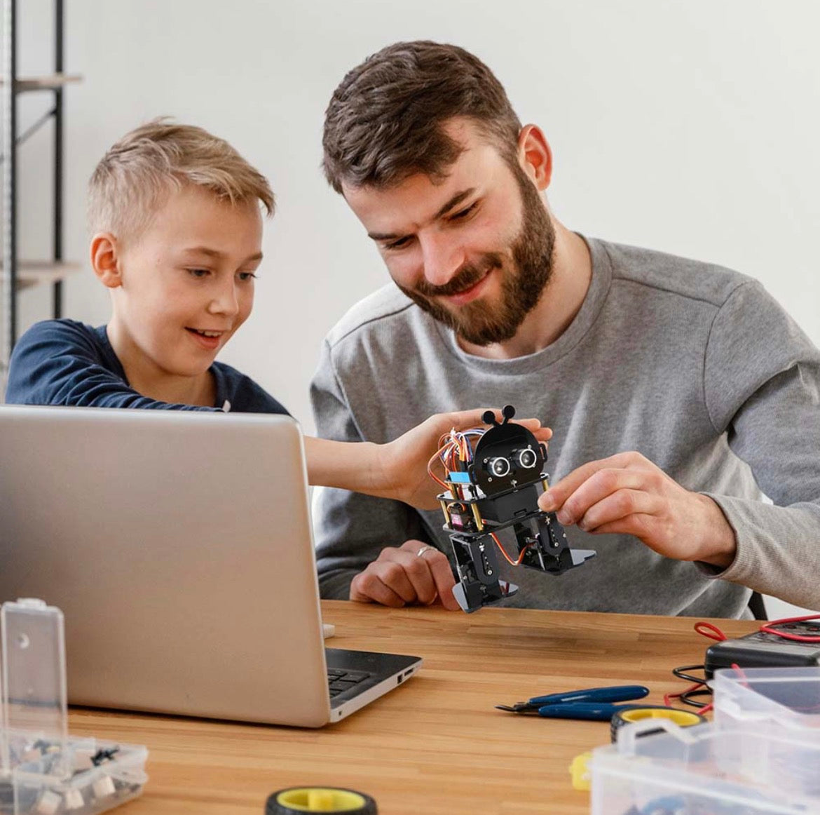 ACEBOTT QD021 Bionic Biped Robot Kit with ESP32 Controller Board